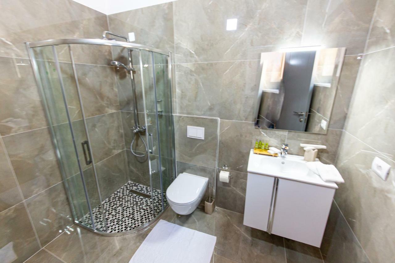 Santa Oliva Suites Ksamil Kültér fotó